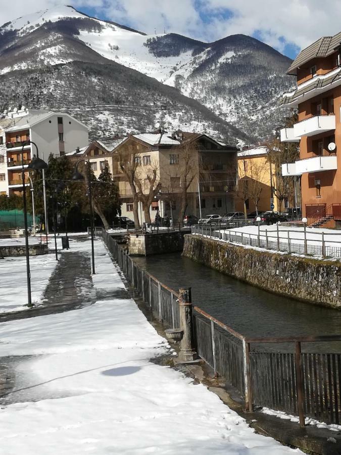 Casa Serena Castel Di Sangro Exterior foto